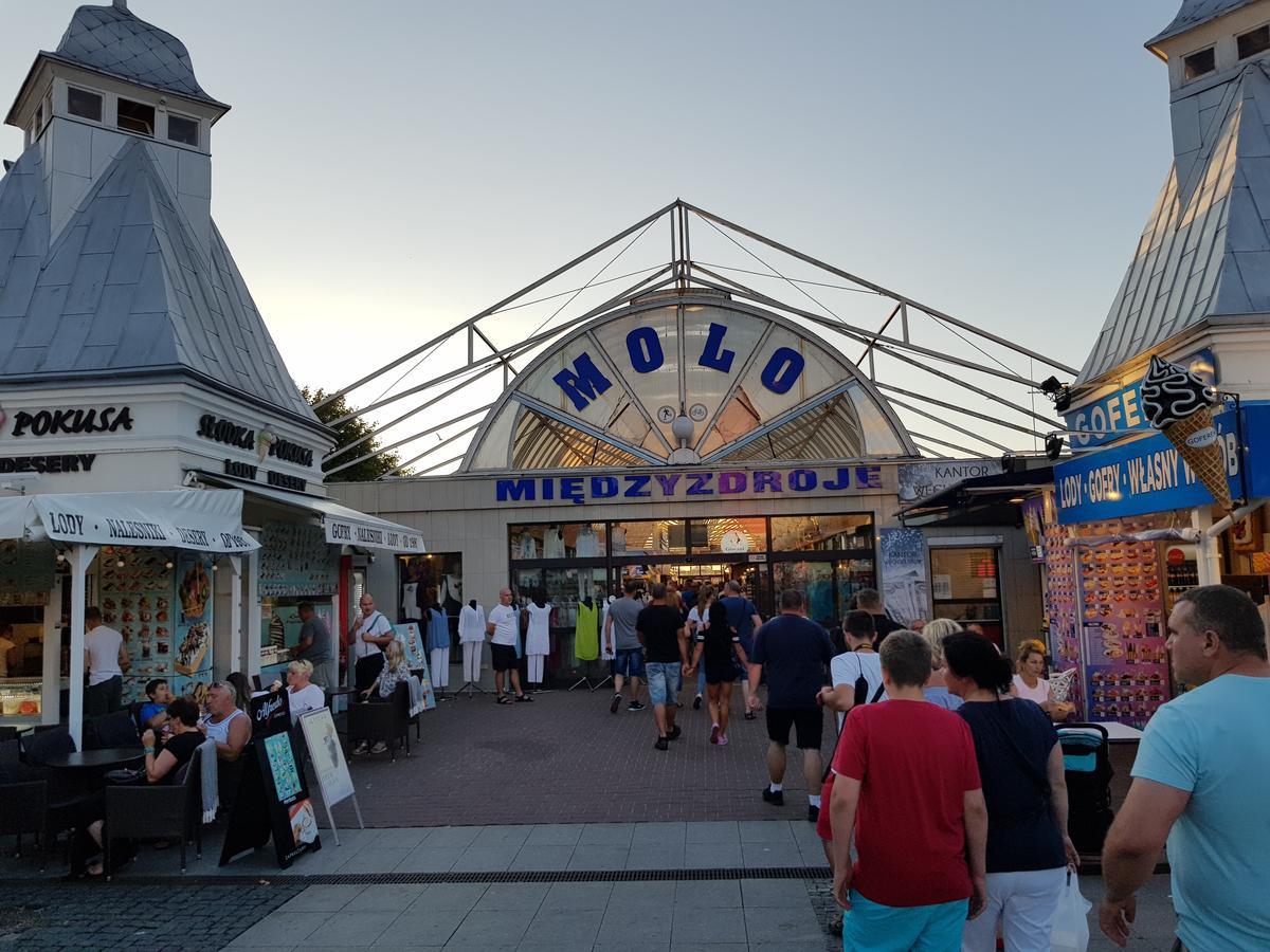 Osrodek Wczasowy Zloty Dab - Domki Ξενοδοχείο Miedzyzdroje Εξωτερικό φωτογραφία
